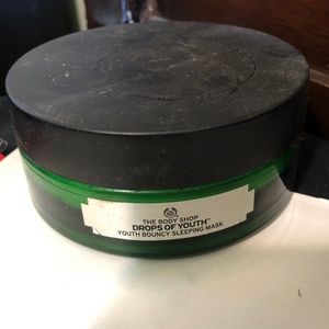 Bouncy sleeping mask from the body shoo